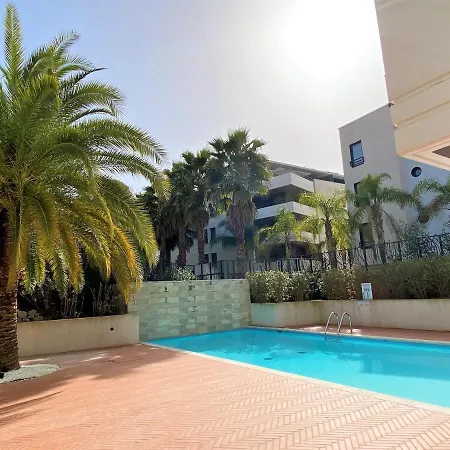 Appartement 2 Pieces Terrasse Piscine Californie *